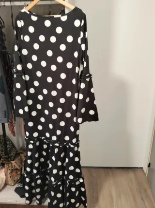 Traje Flamenca Lunares negro y blanco