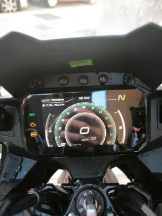 CF Moto 700 MT seminueva