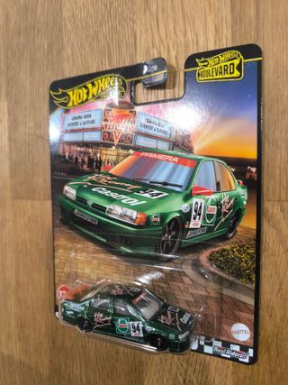 Hot Wheels '94 Nissan Primera Boulevard