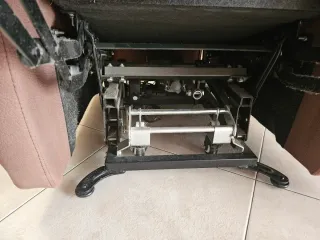 Butaca eléctrica reclinable marrón con motor