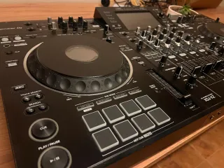 Pioneer XDJ-XZ Controladora DJ