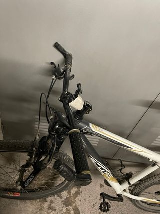 Scott Scale MTB 26” – Necesita cambiar cámaras