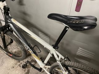 Scott Scale MTB 26” – Necesita cambiar cámaras