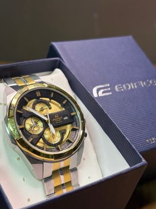 Reloj Casio Edifice Cronógrafo Dorado