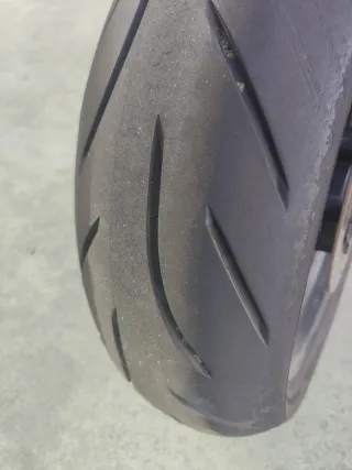 Ducati Monster 821 Limitada A2 Roja