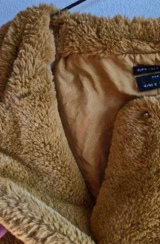 Chaqueta Zara para mujer color marrón muy suave