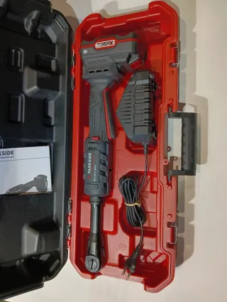 Trinquete PARKSIDE 20V con Batería y Cargador