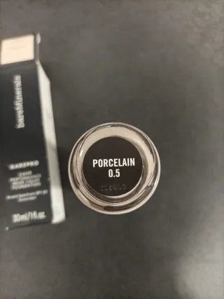 Base de maquillaje BareMinerals BAREPRO