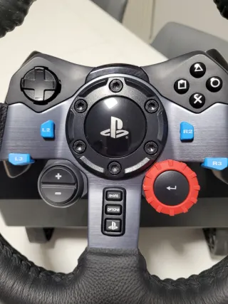 Volante Logitech G29 con Pedales