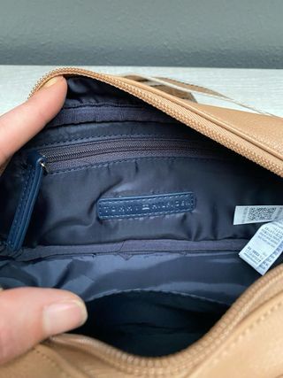 Bolso bandolera Tommy Hilfiger beige