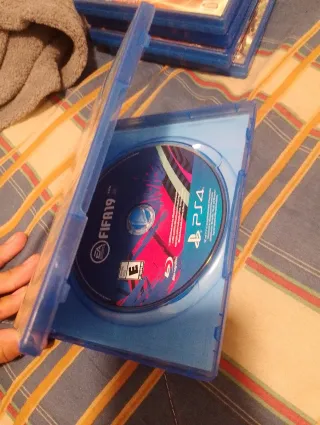 FIFA 19 PS4 (PlayStation 4) - Caja de FIFA 17