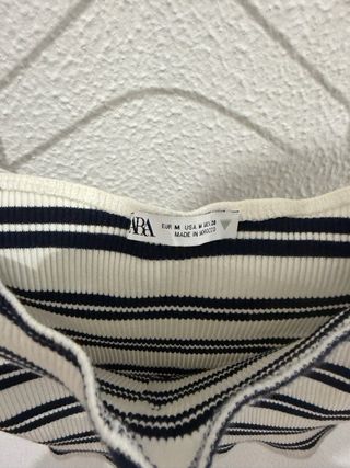 Top Zara Rayas Blanco y Negro Talla M