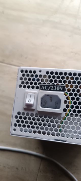 Fuente Alimentación Mars Gaming 1000W Roto
