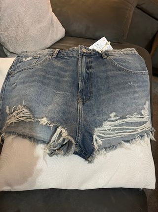 Shorts vaqueros Zara desgastados