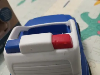 Coche de policía PLAY 12m+