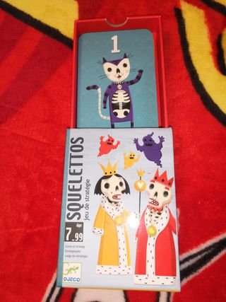 DJECO Squelettos Juego de Estrategia