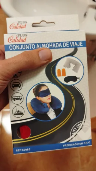 SIN ESTRENAR Conjunto Almohada de Viaje