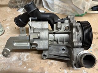 Bomba de Agua Jeep Compass 2011