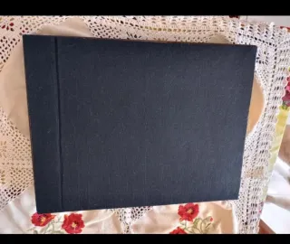 Vassoio legno ricamato fiori farfalle