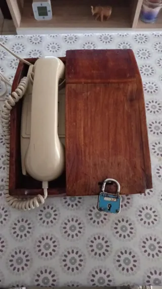 Teléfono vintage Portugal años 70