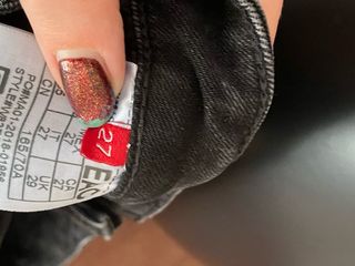 Falda de GUESS vaquera negra desgastada. S/M 27