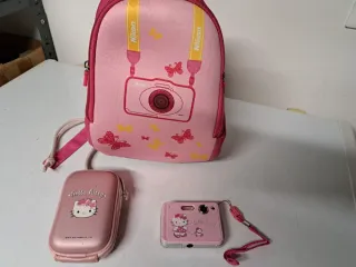 Macchina fotografica Nikon Hello Kitty