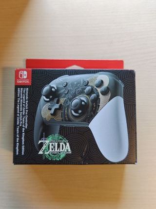 Nintendo Switch OLED TOTK + Mando Pro