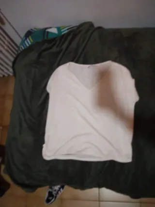 3 Camisetas Blancas y Pantalón Chándal