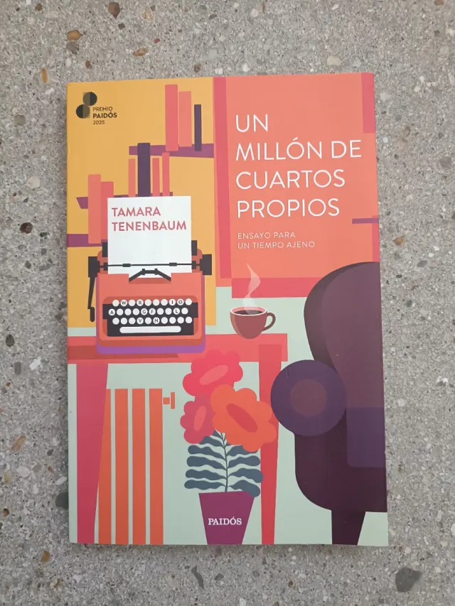 Un millón de cuartos propios: Ensayo para un ti...