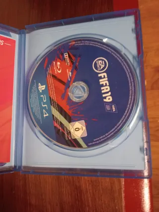 FIFA 19 PS4 (PlayStation 4)