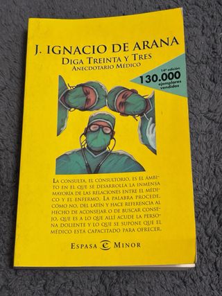 Libros antiguos de medicina.