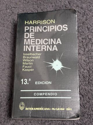 Libros antiguos de medicina.