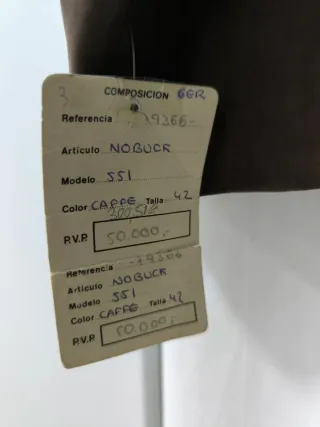 Chaqueta de piel marrón