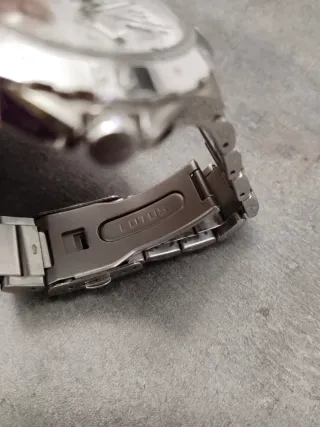 Reloj Lotus Hombre Plata