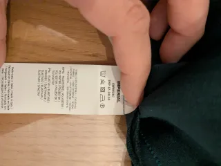 Vestito Imperial verde con pizzo nero