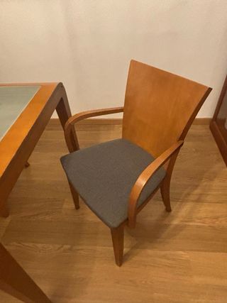 Mesa madera mas sillas y sillones