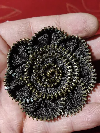 Broche flor cremallera 6,5 cm