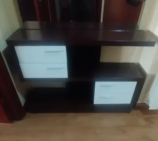 Mueble de entrada wengue con espejos