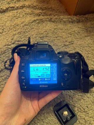 Nikon D40 + Obiettivo nikon 18-55mm + accessori
