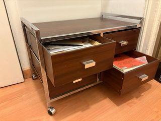 Mueble cajonero Duett madera y metal