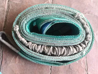 Eslinga de remolque con grillete