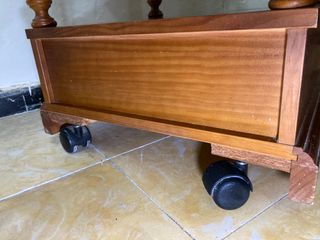 Mueble madera estantes y cajones