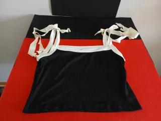 Top tirantes lazo negro y beige