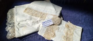 Sábanas antiguas con rico encaje