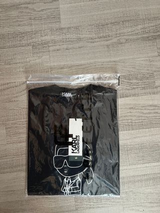 Camiseta Karl Lagerfeld Negra
