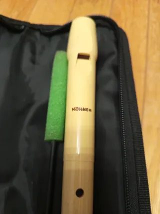 Funda para flauta con flauta