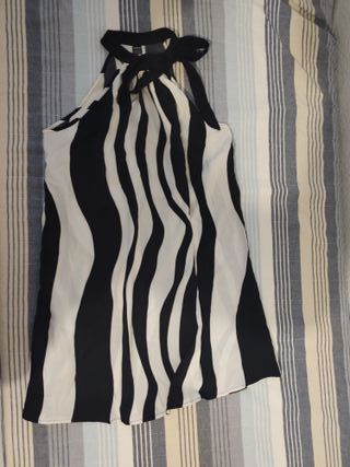 Vestido blanco y negro cuello halter - Nuevo -