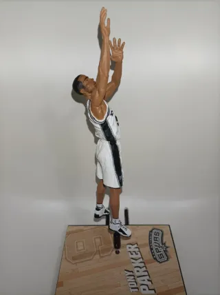 Tony Parker #9 figura NBA MCFARLANE
