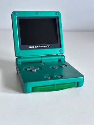 Game Boy Advance SP