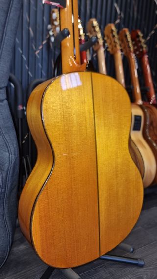 Guitarra Flamenca con funda incluida